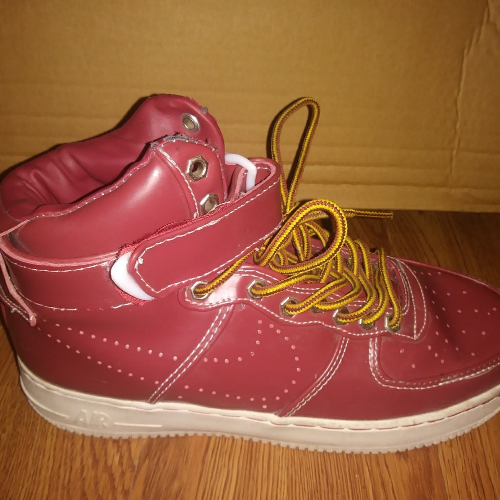 Nike Air Force 1 Maroon high tops